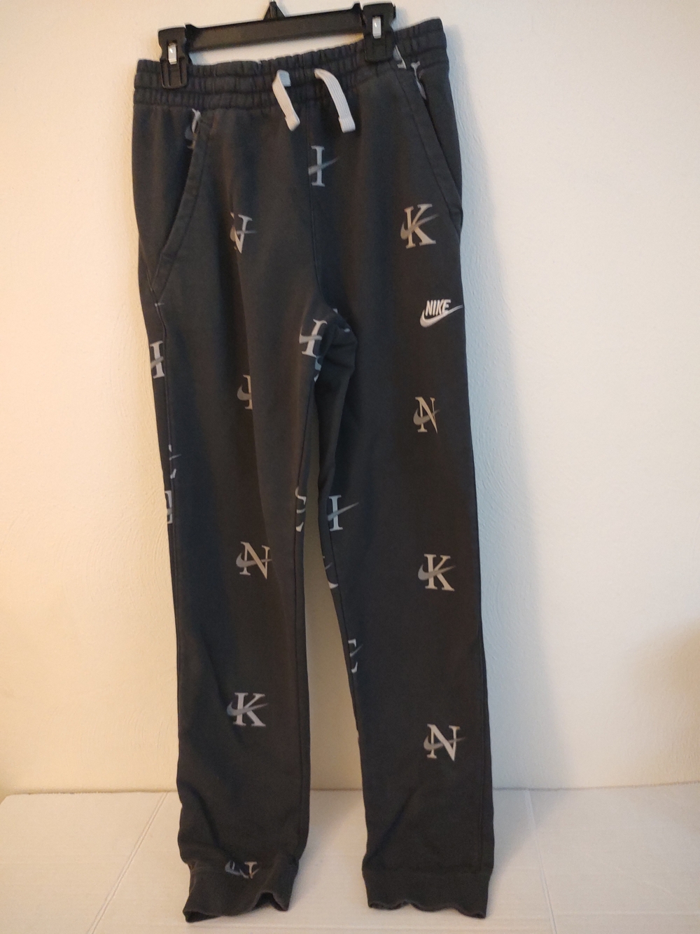 Nike Graphic Joggers Black & Gray Size XL